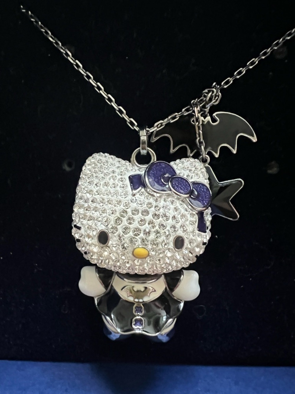 RARE Swarovski Hello Kitty 3D Crystal Pendant Necklace Gothic Vampire Halloween